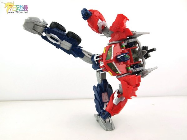 New Beast Hunters Optimus Prime Voyager Class Our Of Box Images Of Transformers Prime Figure  (8 of 47)